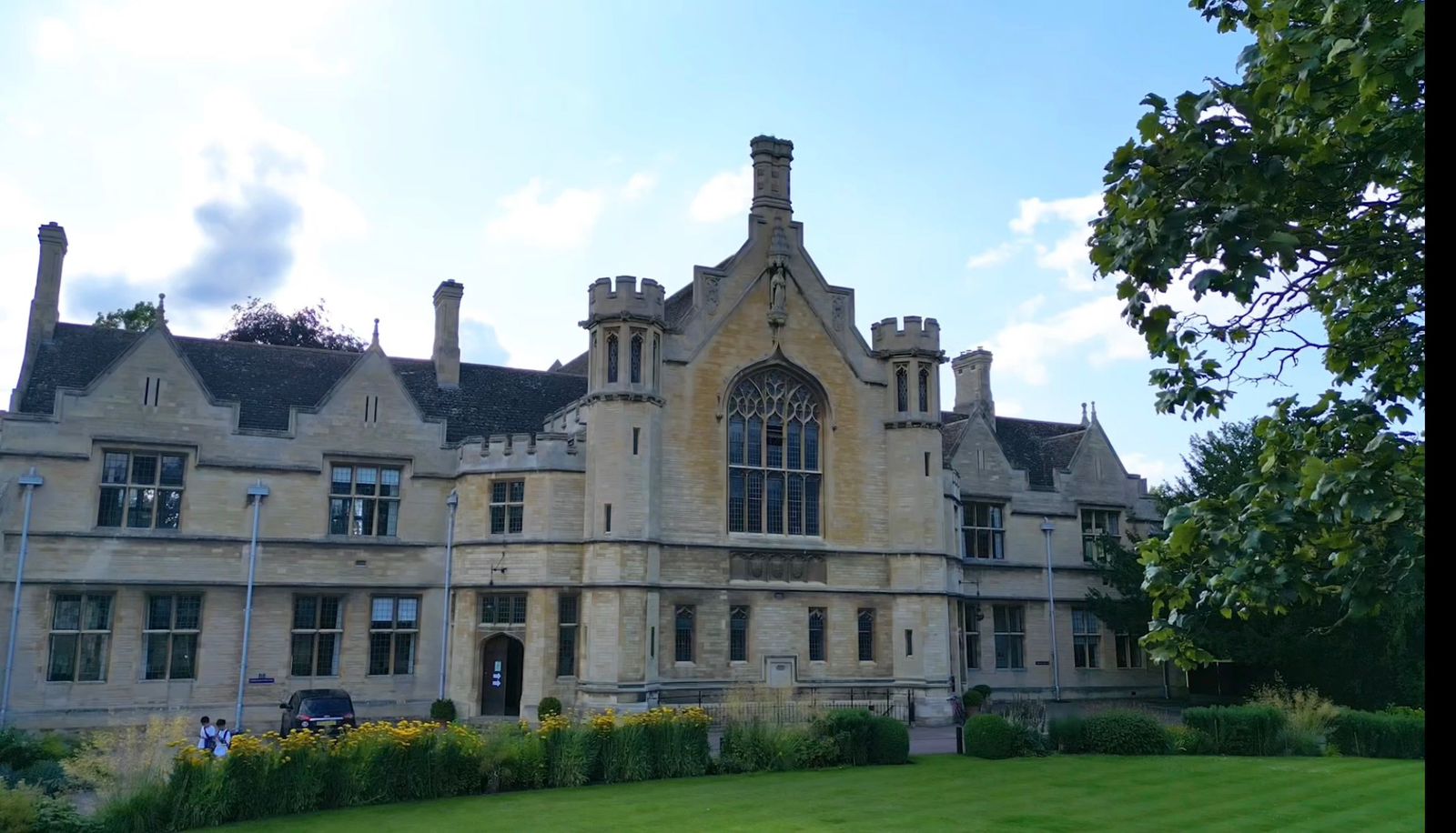 Oundle School - Artists